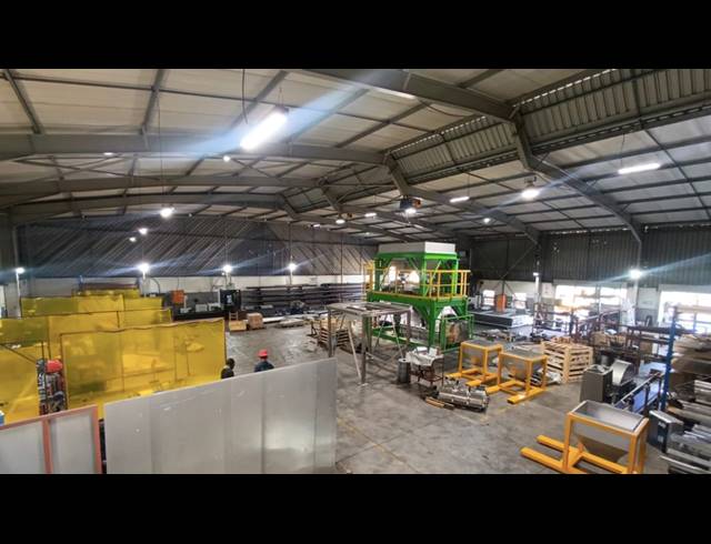 1,397M² WAREHOUSE TO LET IN MAHOGANY RIDGE